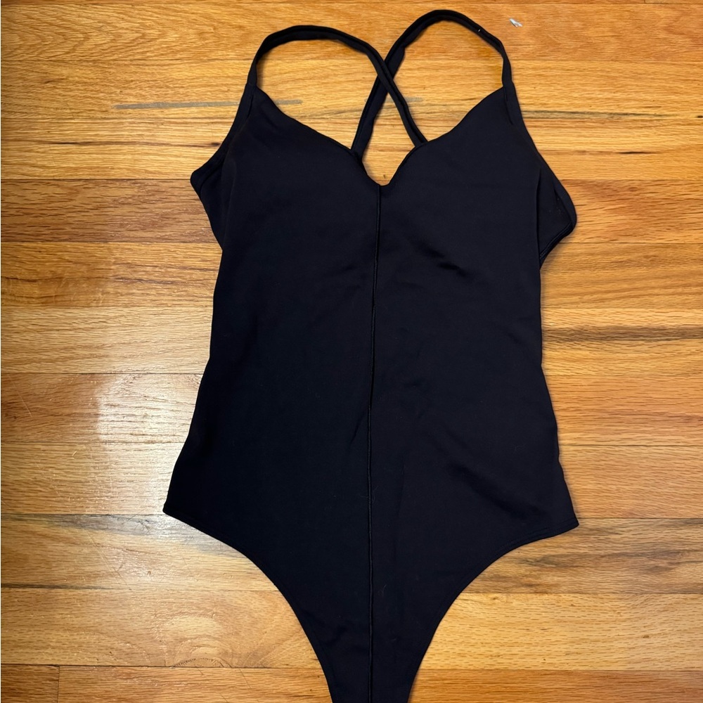 Black NWOT Athleta Cross-Back Bodysuit with cup bra